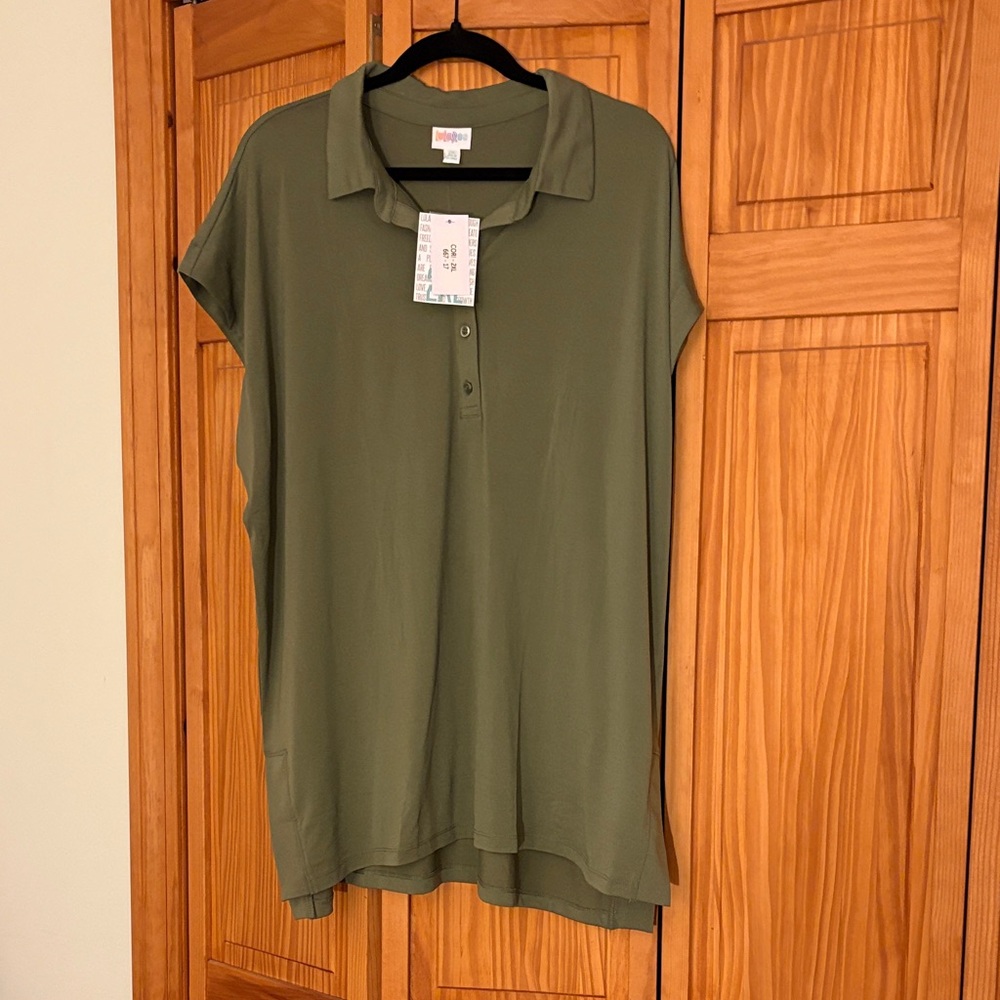 2x olive green Cori top NWT